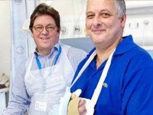 İngiltere'de ilk el nakli