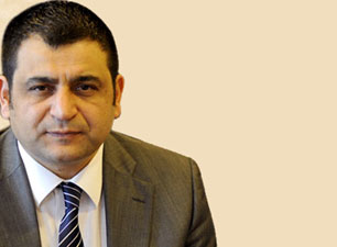 Başörtülü anneler çocuklarını bile alamıyordu