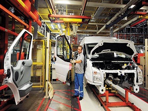 Tekstil geriliyor, otomotivin sanayideki payı artıyor