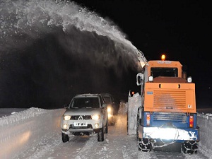 Muhtarlar, yol açılsın diye hasta ihbarı yapıyor