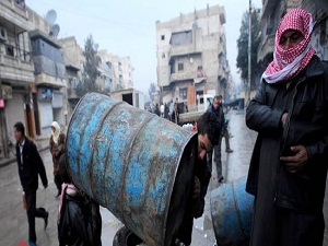 Isınmak için kapılarımızı yakıyoruz