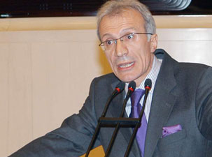 Necip Fazıl, Said Nursi'nin öyküsünü dillendirdi