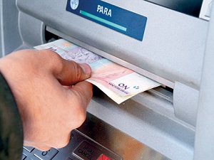 Devlet, çifte maaş alan memurların peşinde