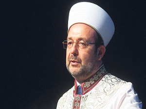 Görmez: Camilerdeki halılar birliği baltalıyor!