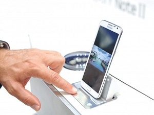 Akıllı cep telefonlarını onlardan çok kullanan yok