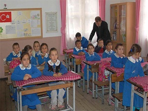 'Okullarda öğretmenler için de kılık-kıyafet serbest oldu'