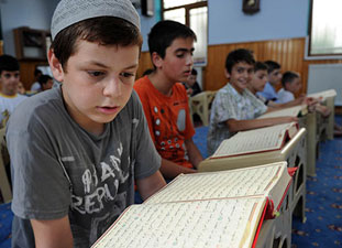 28 Şubat'ta 1732 Kur'an kursu kapatıldı