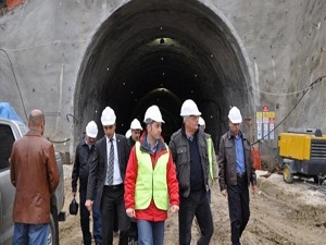 Ilgaz Dağı Tüneli yapım çalışmaları devam ediyor