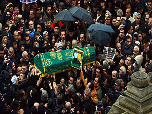 Ölüm budur işte gülüm, bir anda geliverir