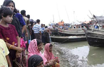 Arakan Müslümanları insan kaçakçılarına satılıyor