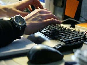 Rusya yönetimine her gün 10 bin sanal saldırı yapılıyor