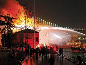 Galatasaray Üniversitesi yandı