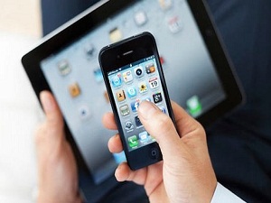 Apple birkaç dakikada 50 milyar dolar eridi