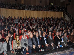 Peygamber sevgisi salona sığmadı