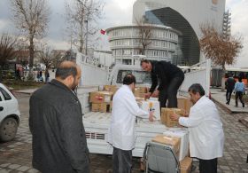 Suriyeli Mültecilere İlaç Yardımı