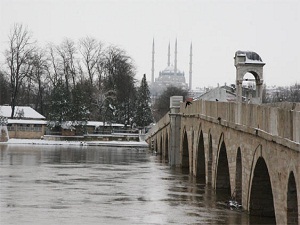 Bulgaristan kapakları açtı, nehirlerinin su seviyesi yükseldi