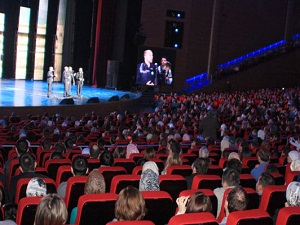 Moskova'da Hz. Muhammed (sas) sevgisi salonlara sığmadı