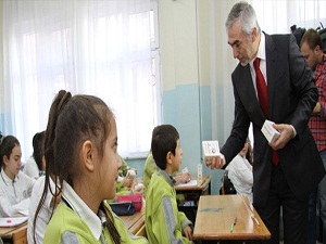 Atık kağıtlardan ağaç yapacaklar