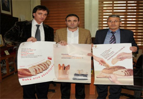 İsraf Edilen Ekmekle 500 Okul Yapılabilir