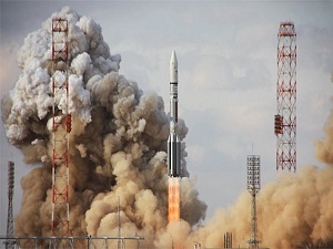 Amerikan uydusu taşıyan Rus roketi okyanusa düştü