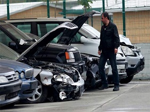 Gümrükteki 3,5 milyon TL'lik araç ve eşya satılacak