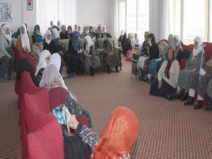 Huzurevinde Kur'an-ı Kerim okunuyor