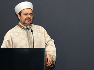 Görmez: Türkiye de dünya da dindarlaşıyor