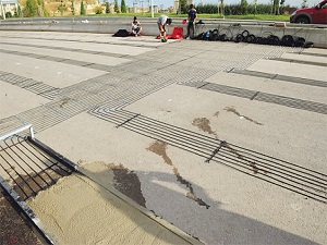 Alttan ısıtmalı yola elektrik verildi