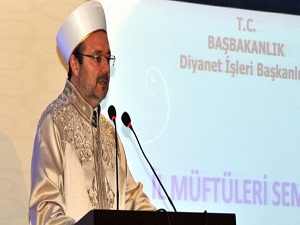 'Camilerde sadece namaz kılmak İslami değil'