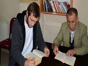 Bildiğiniz kahvehaneler gibi değil
