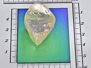 1 milyon dolarlık elmas