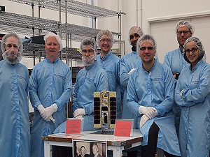 Android telefondan uydu yaptılar