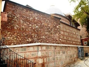 Bursa'da tarihe 6 ayda 10 milyon yatırım