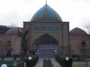 3 kez yakılan cami hala ayakta