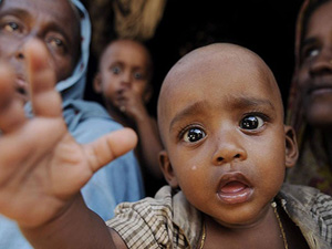 Müslümanlarının barındığı kamplar hapishane gibi