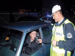 Alkollü sürücüye en az 2 yıl hapis