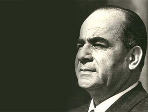 Atatürk için ezan bile yazmışlar!