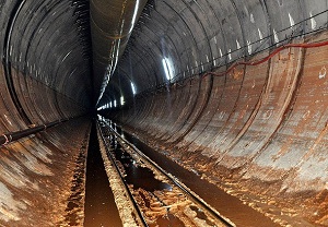 En büyük tünel'de ışığa doğru