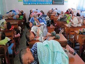 Çinli öğrenciler kaylule yapıyor