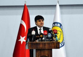 Akademisyenlik Erozyona Uğratılmıştı