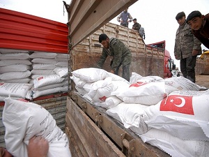 Türkiye'den Suriye'ye 13 bin ton un
