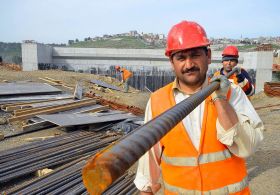 İzmirde Uçan Yolun Dörtte Biri Bitti