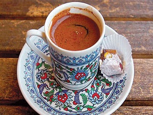 Aşırı sigara ve kahve tüketimi felce davetiye çıkarıyor