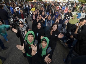 Mısır'daki gösterilerde onlarca kişi yaralandı