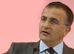 Ekrem Dumanlı istifa etti! İşte yerine gelen isim