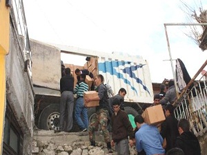 Çelikhan'dan Suriyeliler'e 13 Ton Reçel Gönderildi