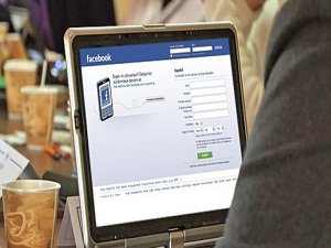 Facebook özel hayatı bitiriyor!