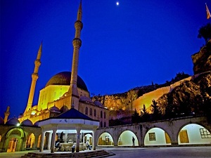 Camiler gün boyu açık olacak