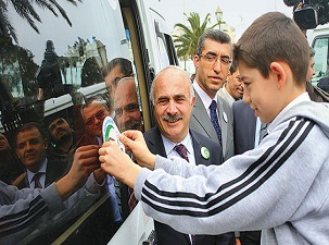 Servis şoförleri araç dışında da sigara içmeyecek