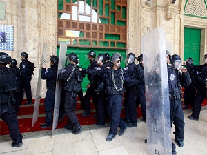 Mescid-i Aksa'da gerginlik sürüyor